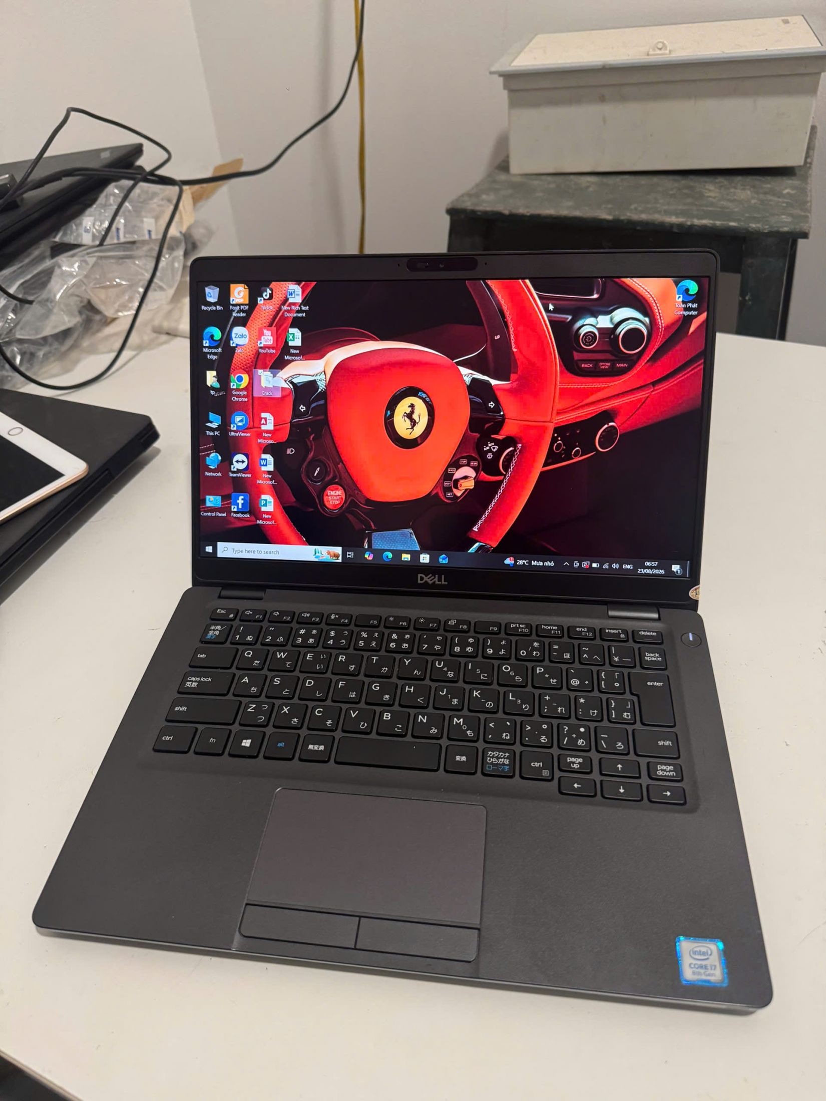 Dell Latitude 5300 / i7-8665U (up to 4.80Ghz | 4 nhân 8 luồng) / RAM 8GB / SSD 256GB /13.3 inch FHD IPS (1920x1080)