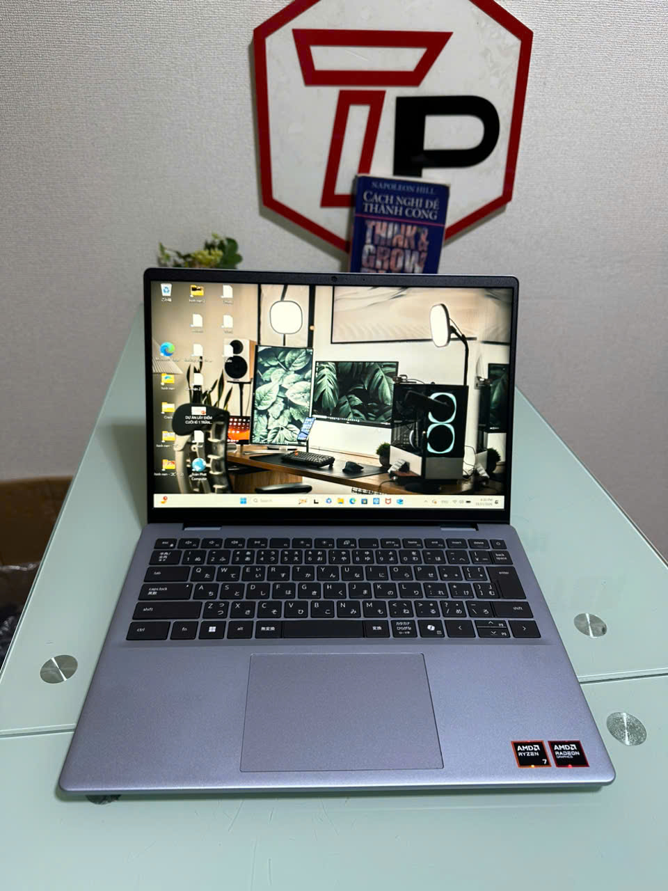 Dell Inspiron 14 5445 (2024) / AMD Ryzen 7 8840HS (up to 5.1Ghz | 8 nhân 16 luồng) / RAM 16GB / SSD 1TB / 14 inch FHD IPS(1920x1200)