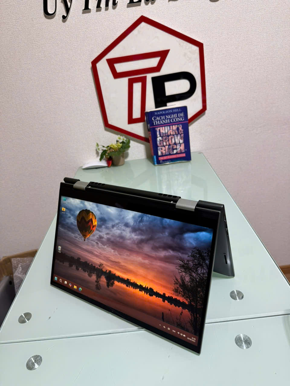 Dell Inspiron 7415 2in1 / AMD Ryzen 5 5500U (up to 4.0Ghz | 6 nhân 12 luồng) / RAM 16GB/ SSD 256GB/ 14 inch FHD IPS cảm ứng gập 360 độ (1920x1080)