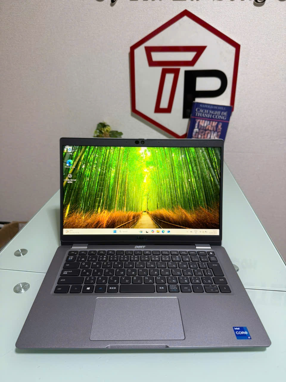 Dell Latitude 5320 / i7-1185G7 (up to 4.80Ghz | 4 nhân 8 luồng) / RAM 16GB / SSD 512GB / 13.3 inch FHD IPS cảm ứng (1920x1080)