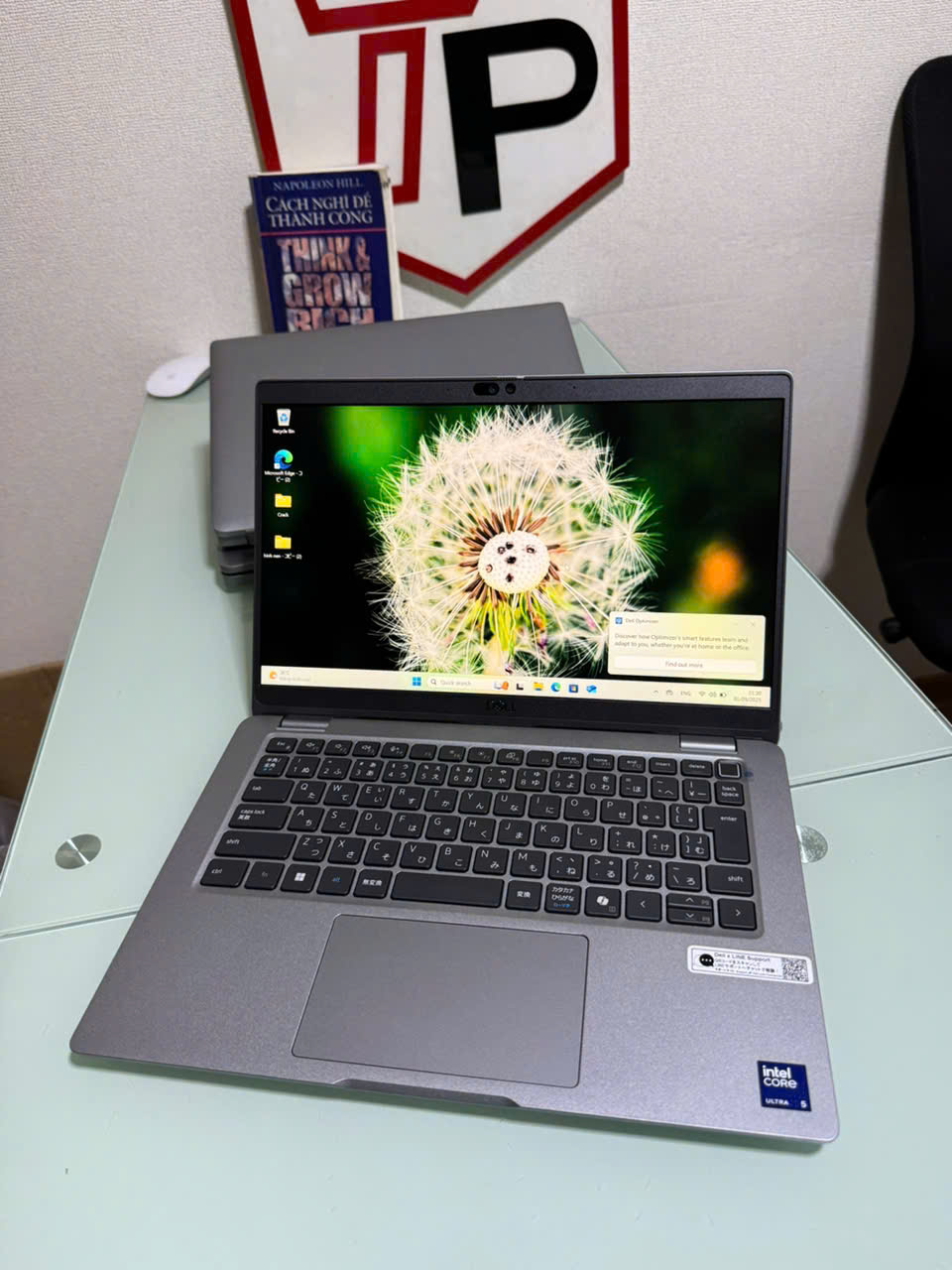 Dell Latitude 5350  ( 2023) / Ultra 5 135U (up to 4.40Ghz | 12 nhân 14 luồng) / RAM 16GB / SSD 256GB / 13.3 inch FHD IPS cảm ứng (1920x1080)  