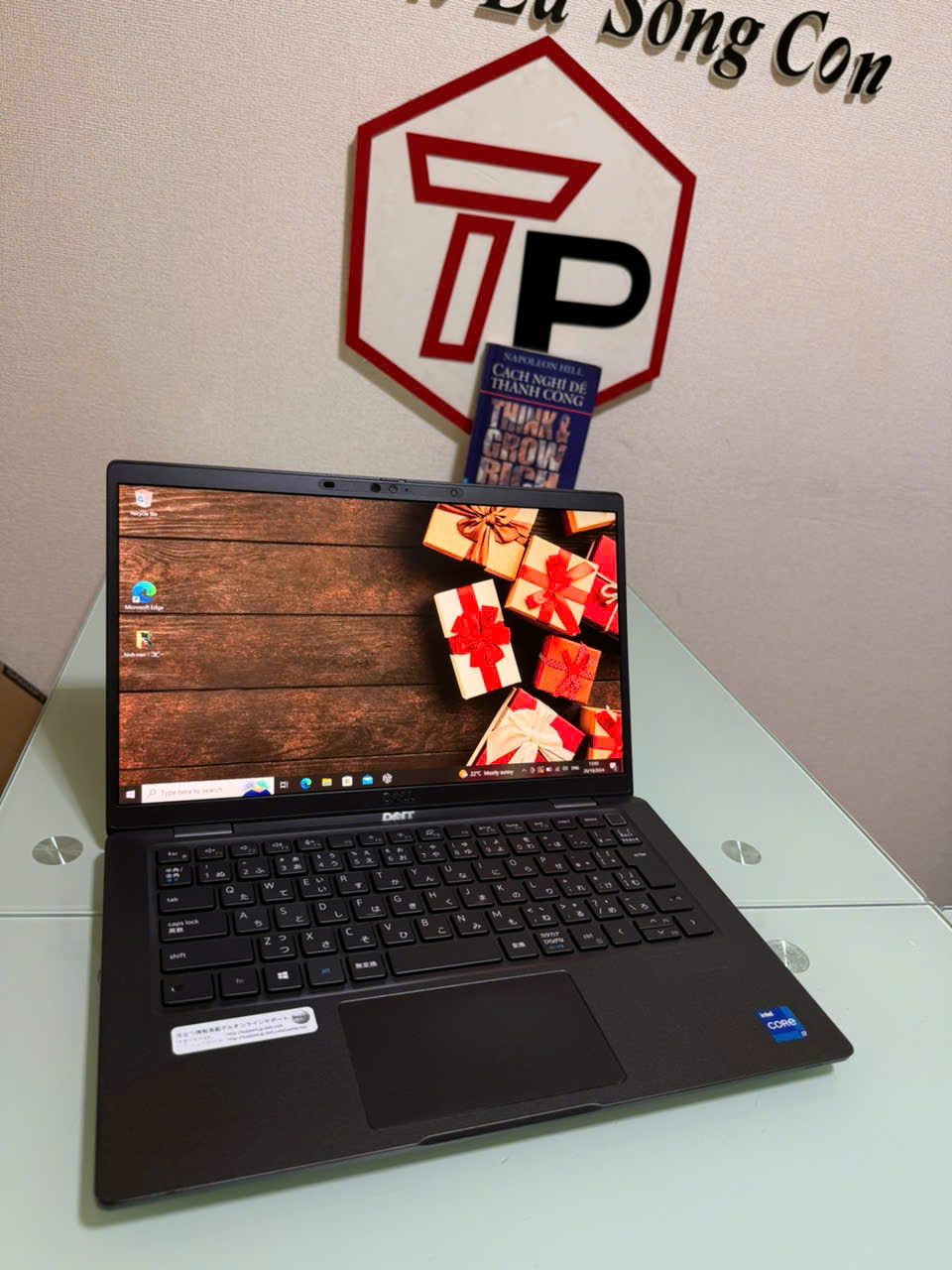 Dell Latitude 7320 / Core i7-1185G7 (up to 4.80Ghz | 4 nhân 8 luồng) / RAM 16GB / SSD 512GB / 13.3 inch FHD IPS (1920x1080)