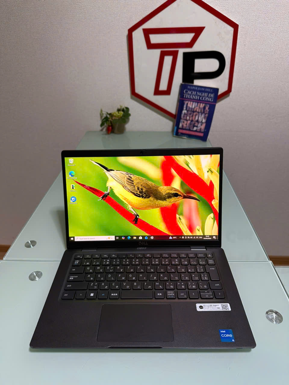 Dell Latitude 7330 / i5-1245U (up to 4.40Ghz | 10 nhân 12 luồng) / RAM 16GB / SSD 256GB / 13.3 inch FHD IPS (1920x1080)