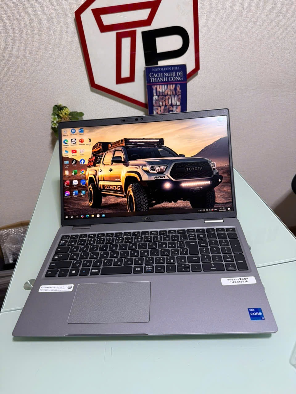 Dell Precision 3561 / i7-11850H (up to 4.80Ghz | 8 nhân 16 luồng) / RAM 32GB / SSD 256GB / NVIDIA T600 4GB / 15.6 inch FHD IPS(1920x1080)