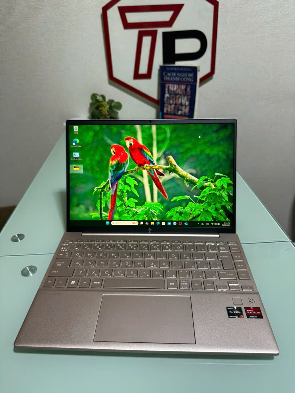 HP Pavilion Aero Laptop 13 / AMD Ryzen 7 7735U (up to 4.75Ghz | 8 nhân 16 luồng) / RAM 16GB / SSD 512GB / 13.3 inch FHD+ IPS (1920x1200)