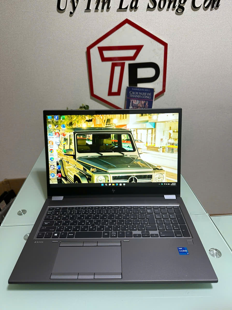 HP Zbook Fury 15G8 / i7-11800H (up to 4.60Ghz | 8 nhân 16 luồng) / RAM 16GB / SSD 512GB +HDD 1TB / NVIDIA T1200 / 15.6 inch FHD IPS(1920x1080)