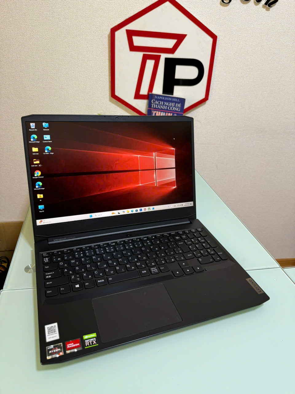 Lenovo IdeaPad Gaming 3 / AMD Ryzen 5 5600H (up to 4.2Ghz | 6 nhân 12 luồng) / RAM 16GB / SSD 512GB / GeForce RTX 3050 / 15.6 inch FHD IPS (1920x1080) 120Hz