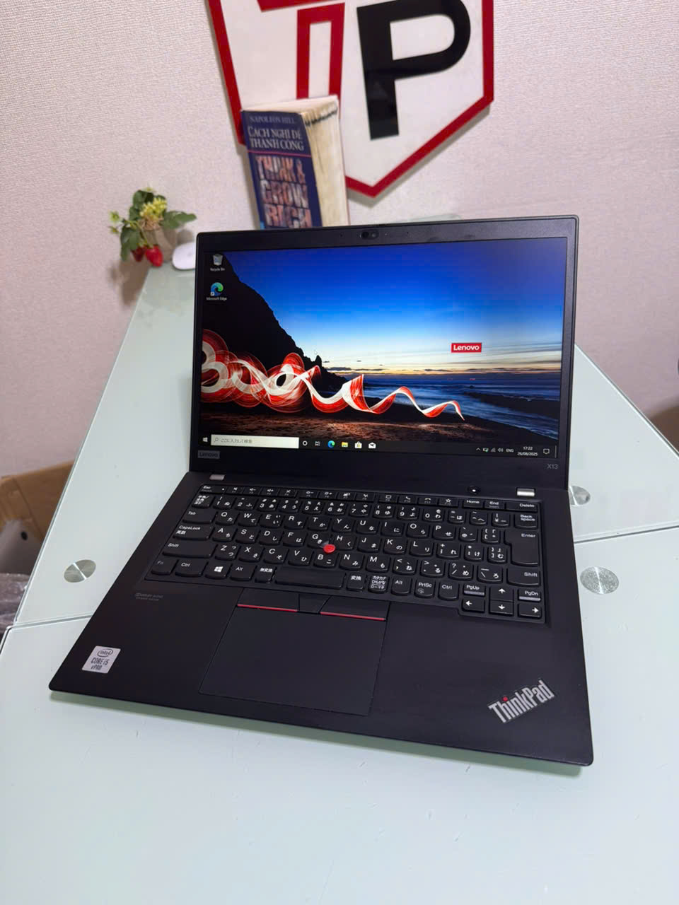 Lenovo Thinkpad X13 Gen 1 / Core i5-10310U (up to 4.40Ghz | 4 nhân 8 luồng) / RAM 8GB / SSD 256GB / 13.3 inch FHD IPS (1920x1080)