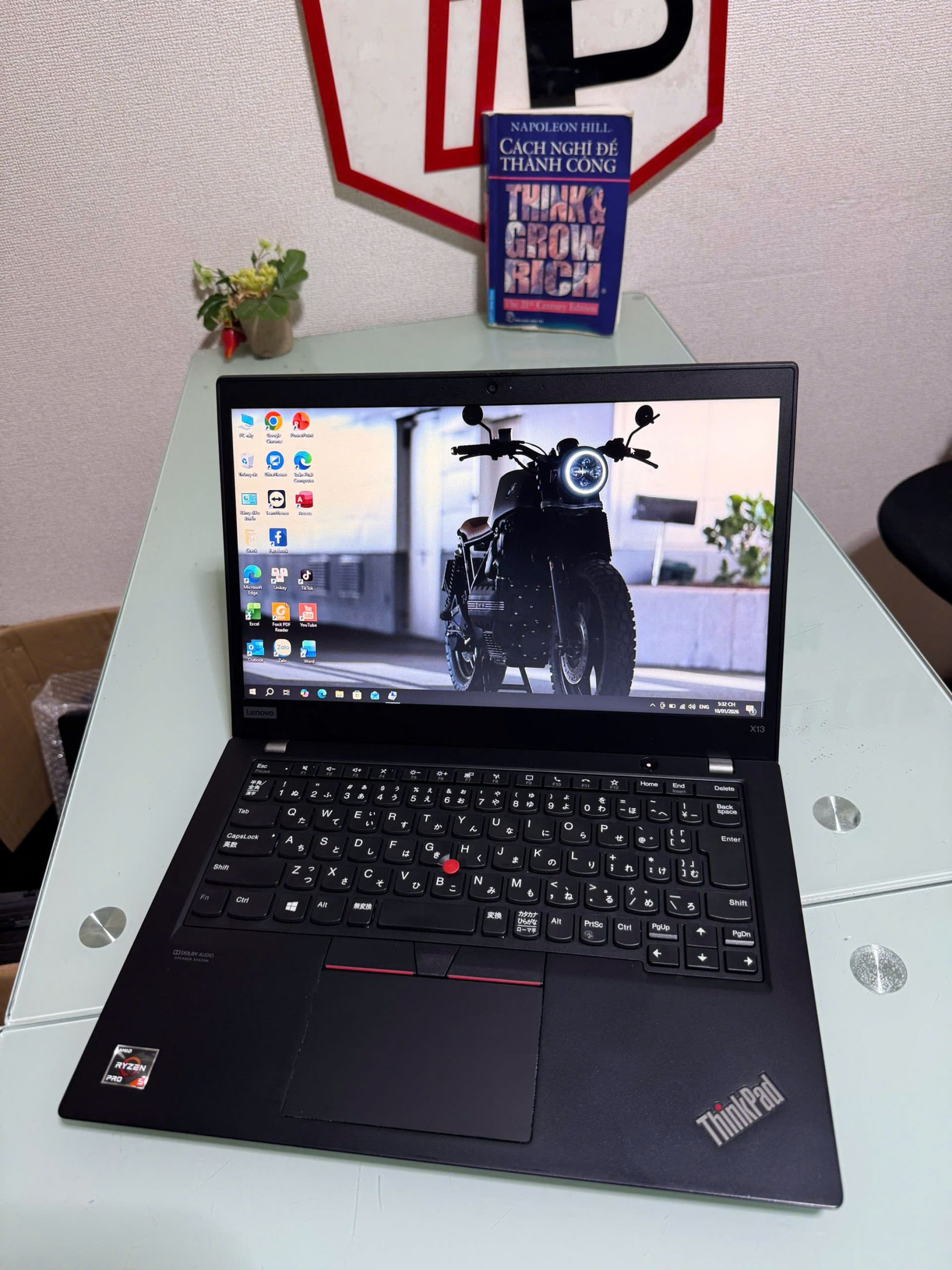 Lenovo Thinkpad X13 Gen 1 / AMD Ryzen 5 Pro 4650U (up to 4.0Ghz | 6 nhân 12 luồng) / RAM 16GB / SSD 256GB / 13.3 inch HD (1366x768)