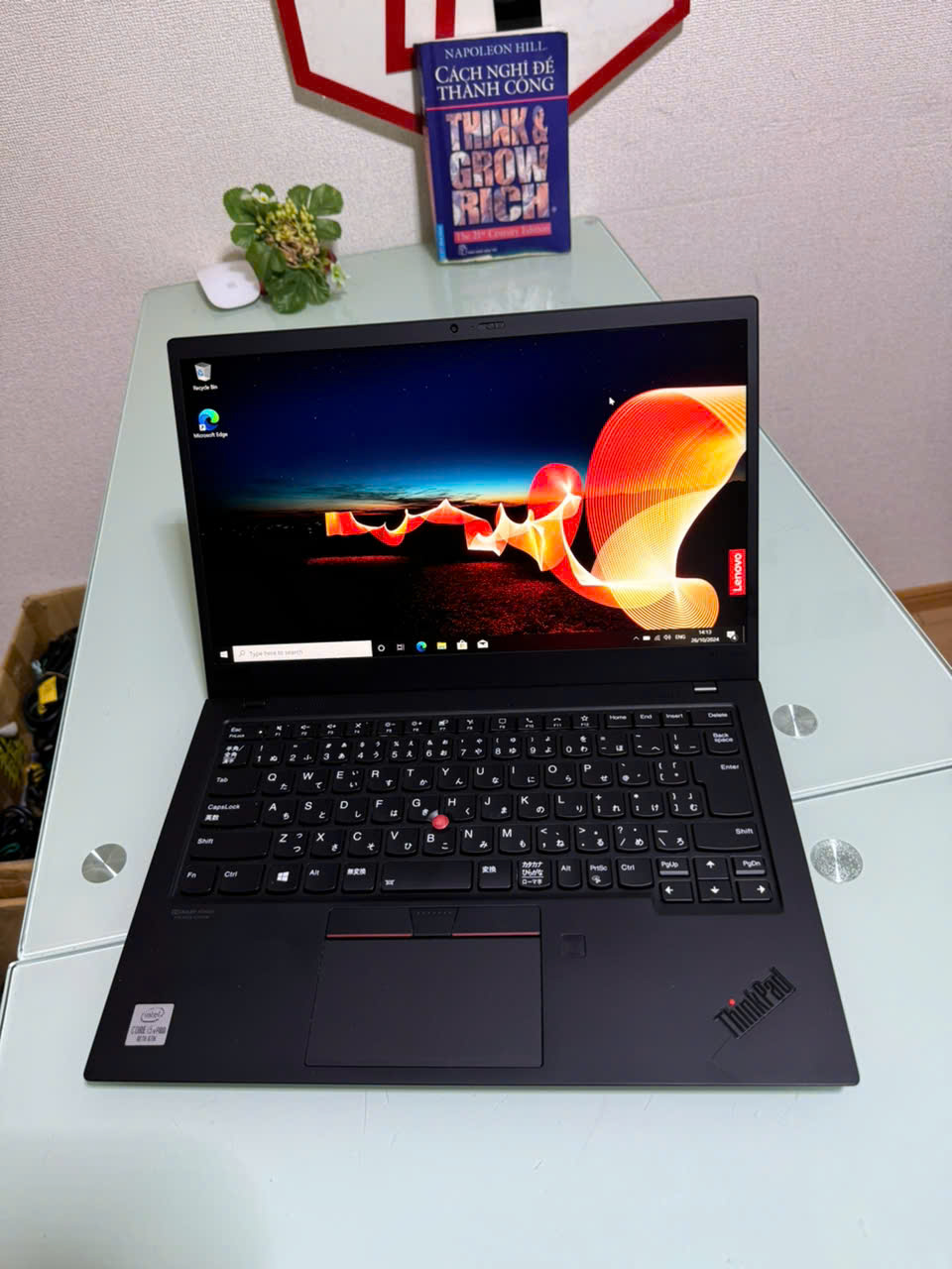 Lenovo Thinkpad X1 Carbon gen 8 / Core i5-10310U (up to 4.40Ghz | 4 nhân 8 luồng) / RAM 8GB / SSD 256GB / 14 inch FHD IPS (1920x1080)