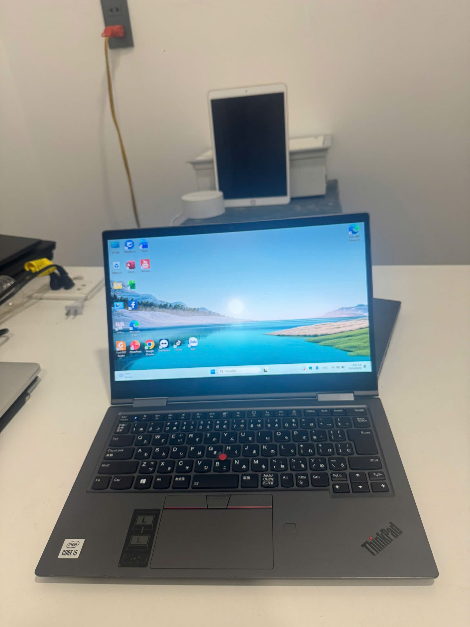 Lenovo X1 Yoga gen 5 /  i5-10210U (up to 4.20Ghz | 4 nhân 8 luồng) / RAM 8GB / SSD 256GB / 14 inch FHD IPS cảm ứng gập 360 độ (1920x1080)