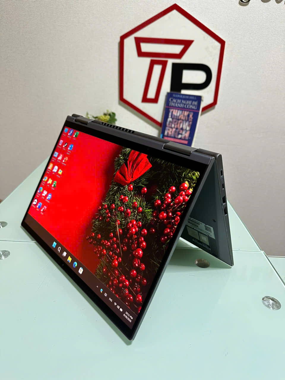 Lenovo X1 Yoga Gen 6 / i7-1185G7 (up to 4.8Ghz | 4 nhân 8 luồng) / RAM 16GB / SSD 512GB / 14 inch FHD+ IPS cảm ứng gập 360 độ (1920x1200)