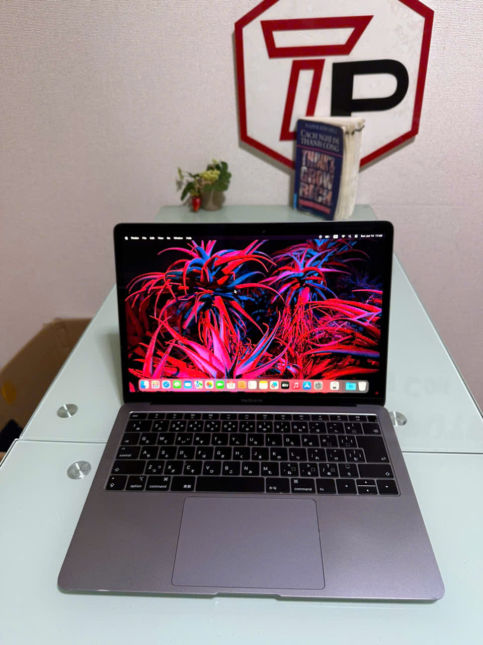 Macbook Air 2019 Grey / i5 / RAM 8GB / SSD 256GB / 13.3 inch 2k (2560x1600)