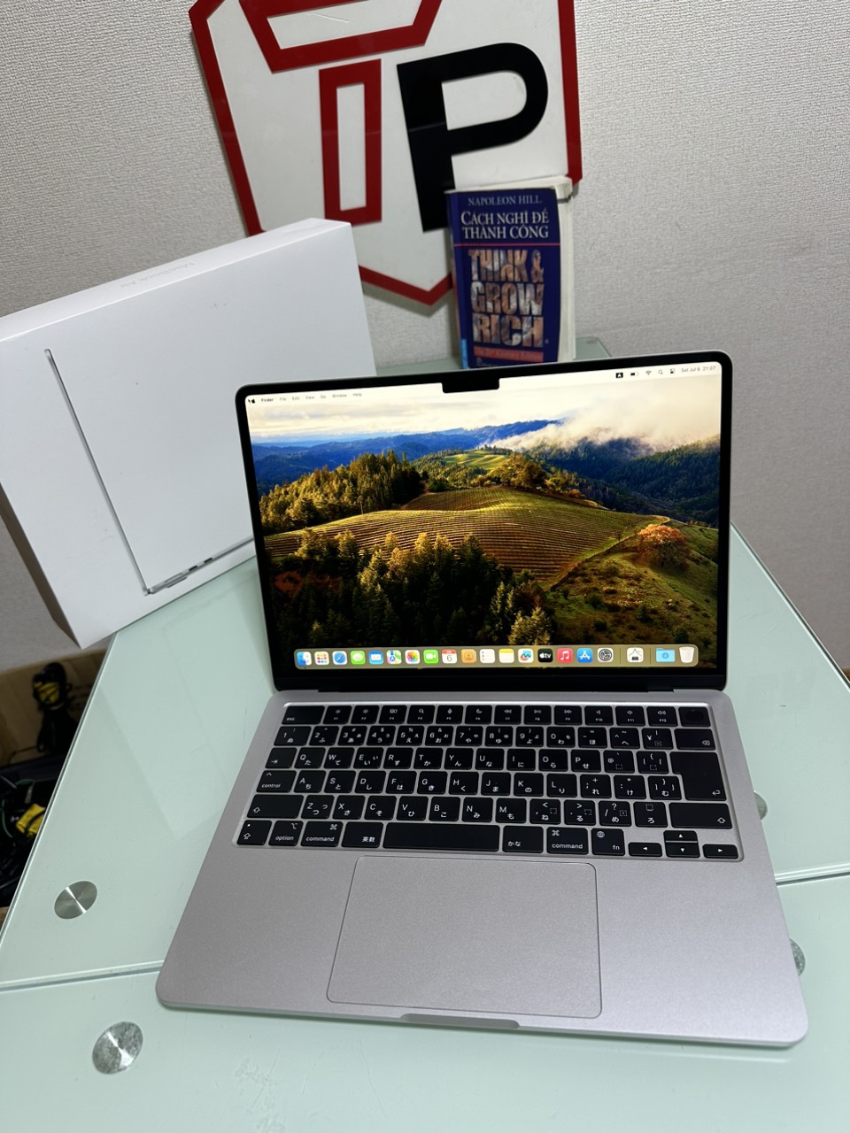 Macbook Air 2022 Silver FullBox (Pin 100%) / Apple M2 / RAM 8GB / SSD 256GB / 13.6 inch 2k (2560x1664)