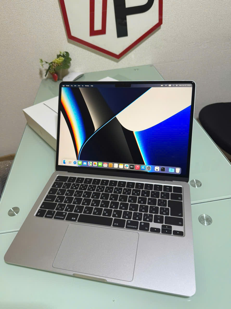 Macbook Air 2022 Silver FullBox (Pin 100%) / Apple M2 / RAM 8GB / SSD 256GB / 13.6 inch 2k (2560x1664)