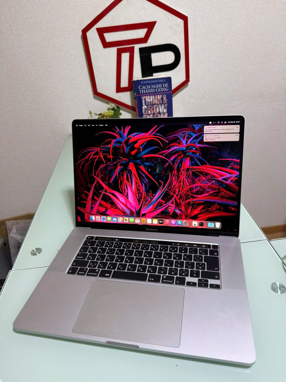 Macbook Pro 2019 Silver / Core i9 / RAM 32GB / SSD 1TB /AMD Radeon Pro 5500M /16 inch 3k (3072x1920)