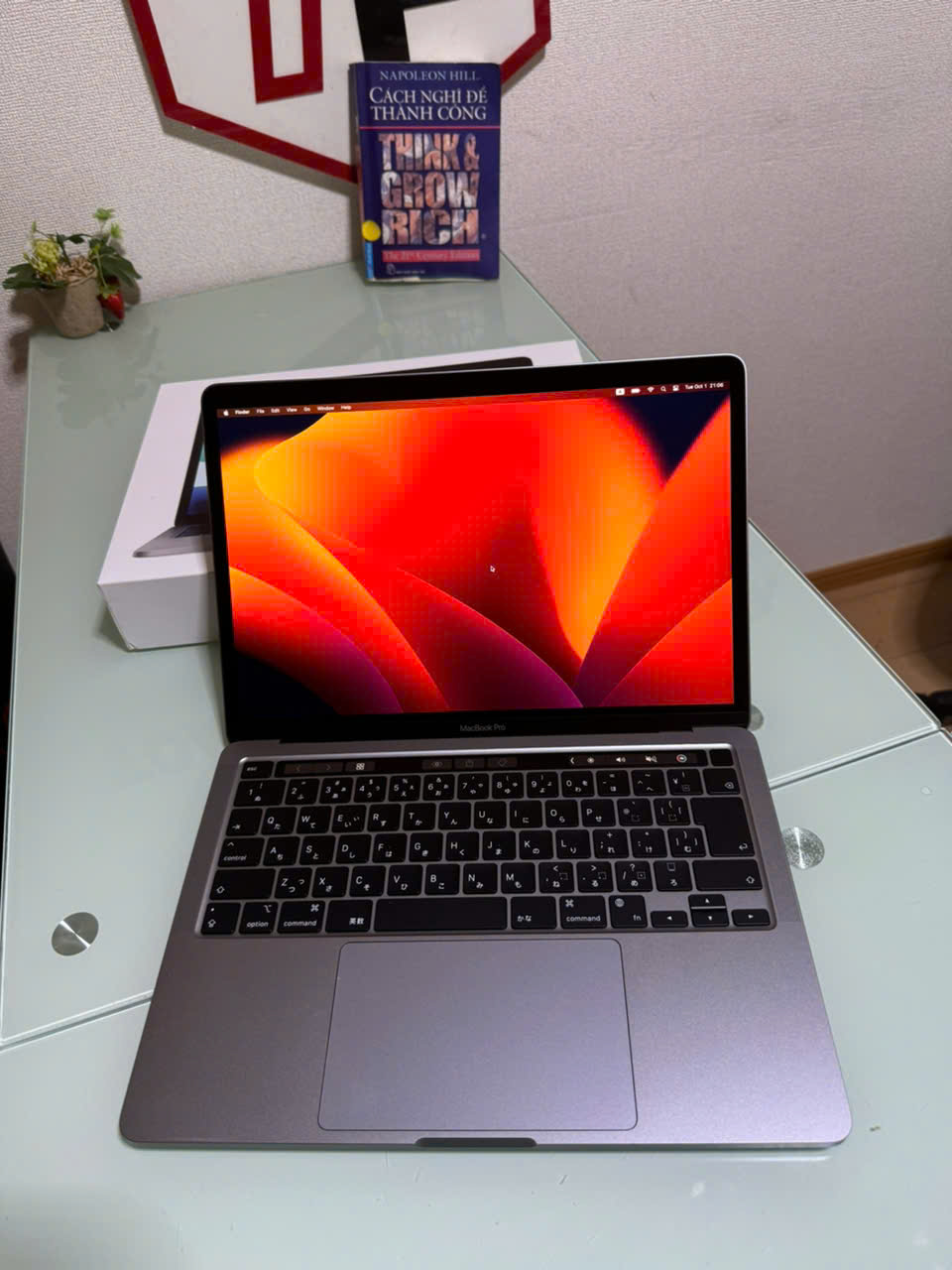 Macbook Pro 2020 Grey FullBox / Apple M1 / RAM 8GB / SSD 512GB / 13.3 inch 2k (2560x1600)