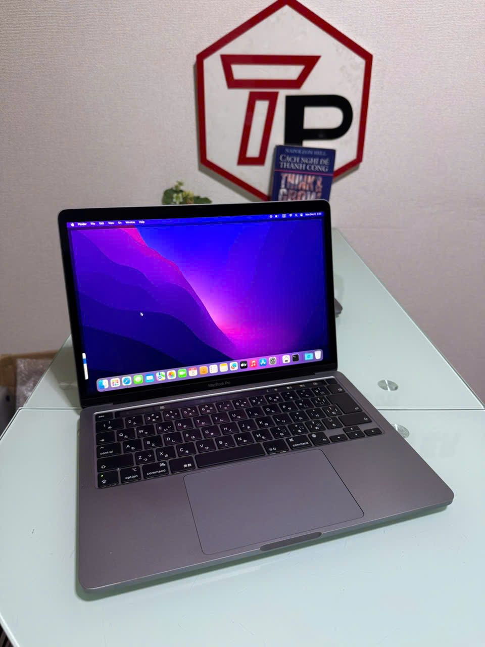 Macbook Pro 2020 Grey / Apple M1 / RAM 16GB / SSD 1TB / 13.3 inch 2k (2560x1600)