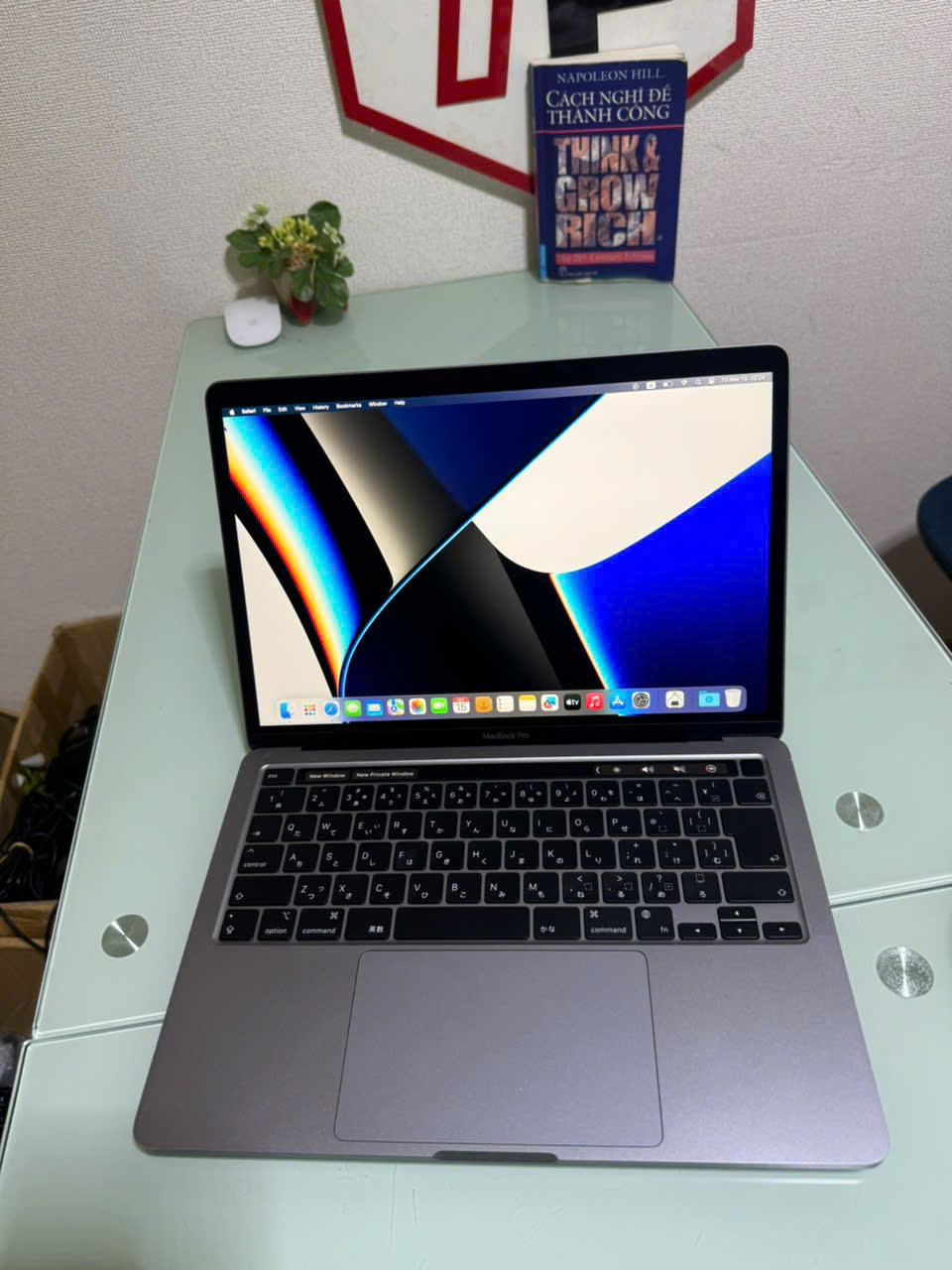 Macbook Pro 2020 Grey / Apple M1 / RAM 8GB / SSD 256GB / 13.3 inch 2k (2560x1600)