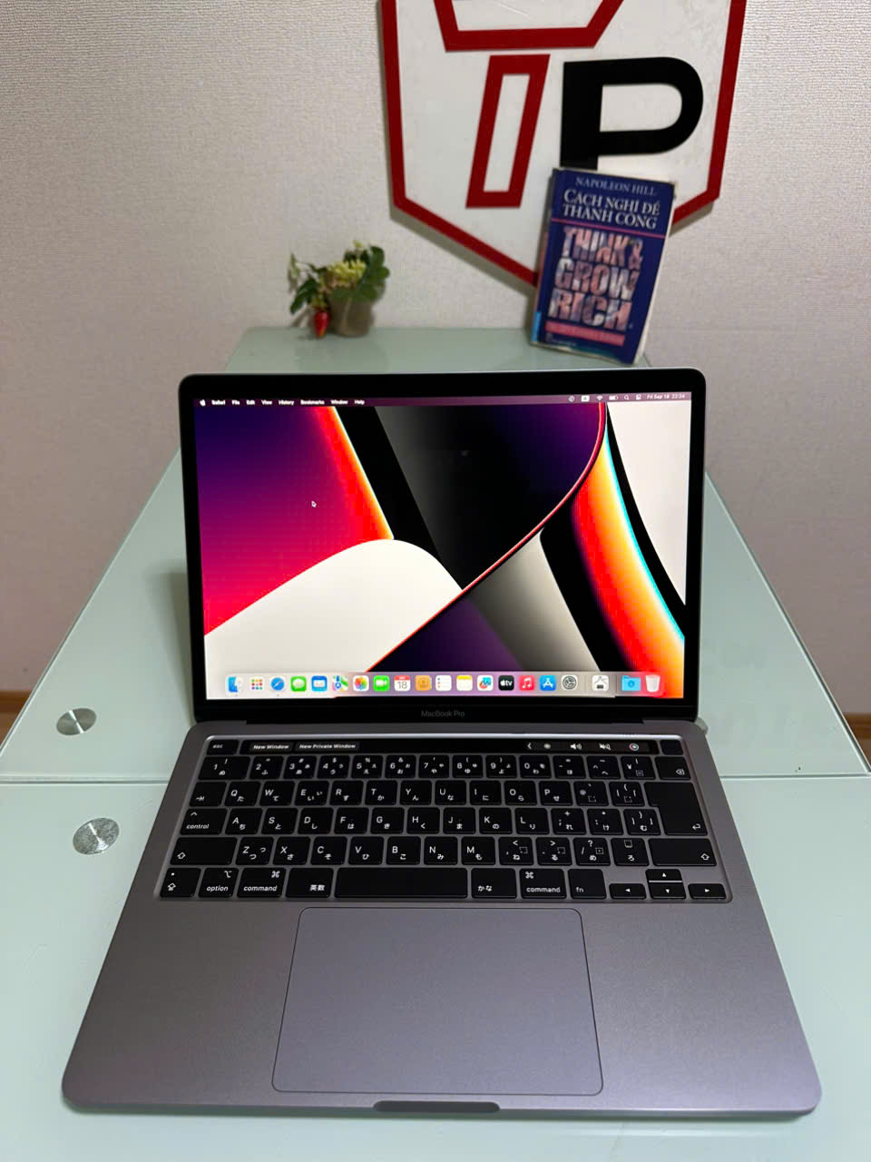 Macbook Pro 2020 Grey / Core i5 / RAM 16GB / SSD 512GB / 13.3 inch 2k (2560x1600)  