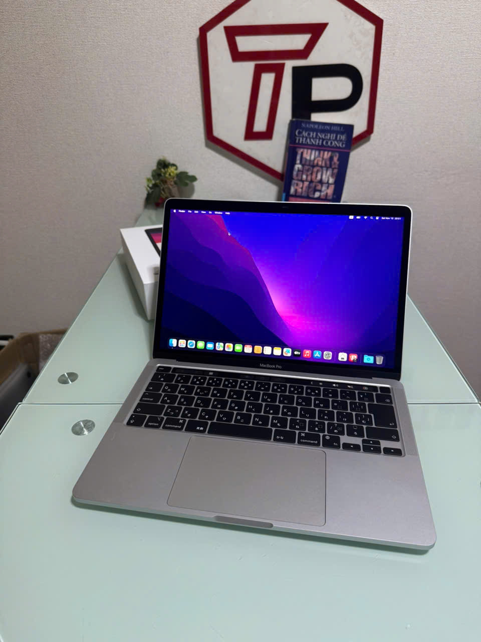Macbook Pro 2020 Silver FullBox / Apple M1 / RAM 16GB / SSD 256GB / 13.3 inch 2k (2560x1600)
