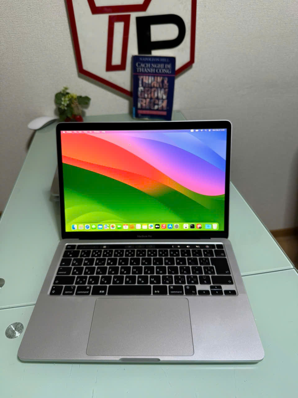 Macbook Pro 2020 Silver / Apple M1 / RAM 16GB / SSD 512GB / 13.3 inch 2k (2560x1600)