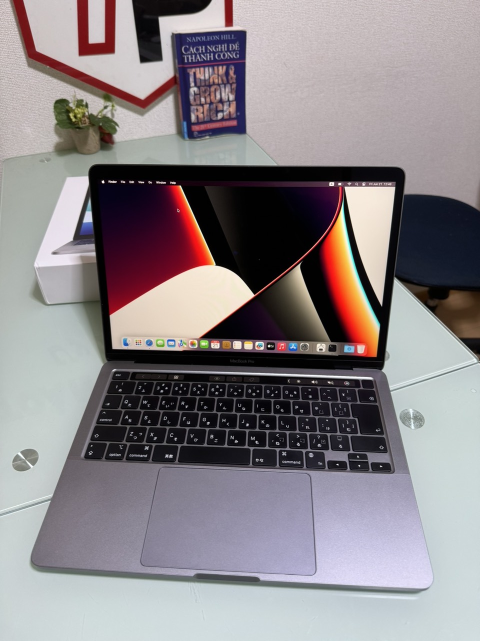 Macbook Pro 2020 Grey FullBox / Apple M1 / RAM 8GB / SSD 512GB / 13.3 inch 2k (2560x1600)
