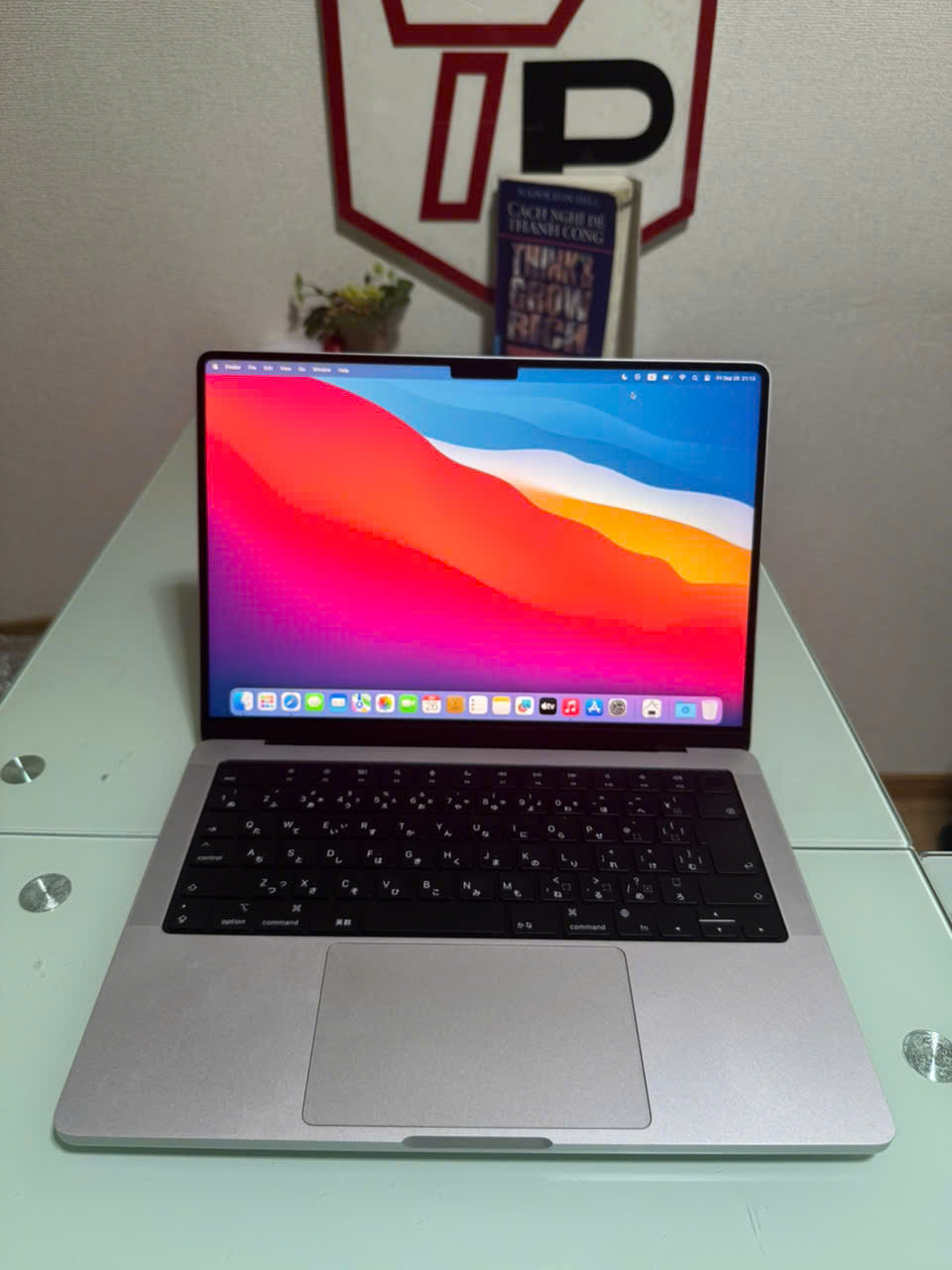 Macbook Pro 2021 Silver / Apple M1 Pro / RAM 16GB / SSD 512GB / 14.2 inch 3k (3024x1964)