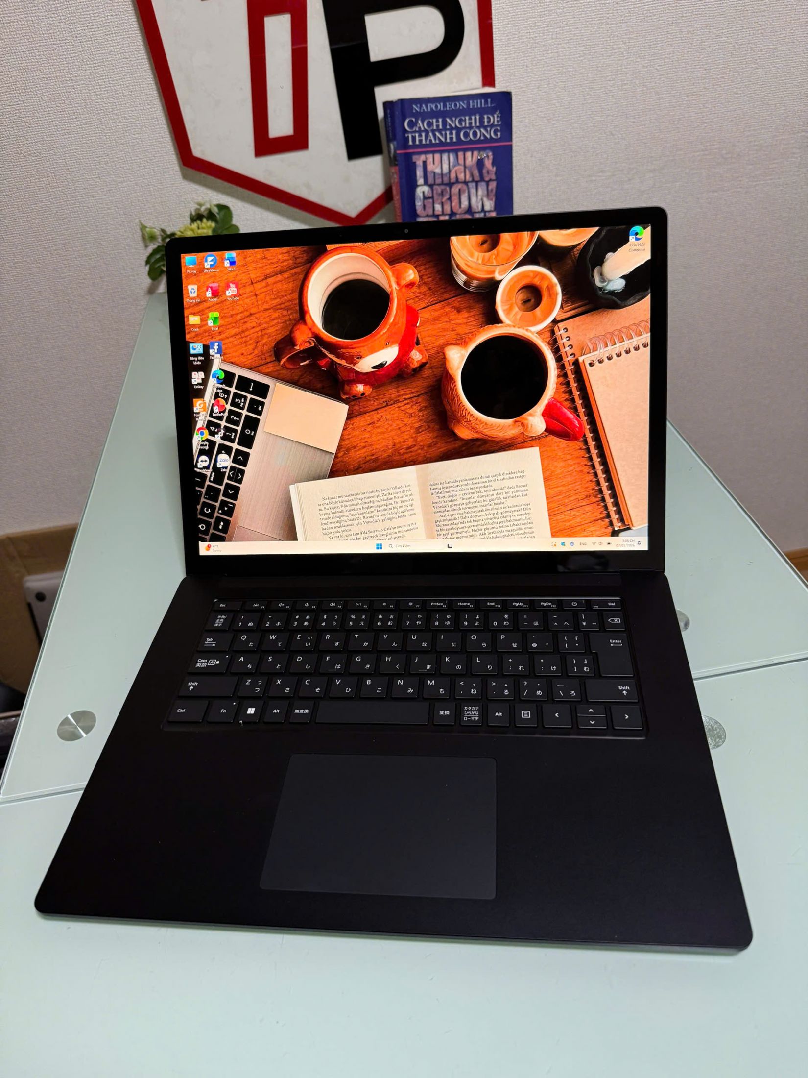 Surface Laptop 4 / i7-1185G7 (up to 4.8Ghz | 4 nhân 8 luồng) / RAM 16GB / SSD 512GB / 15 inch 2k IPS cảm ứng (2496x1664)