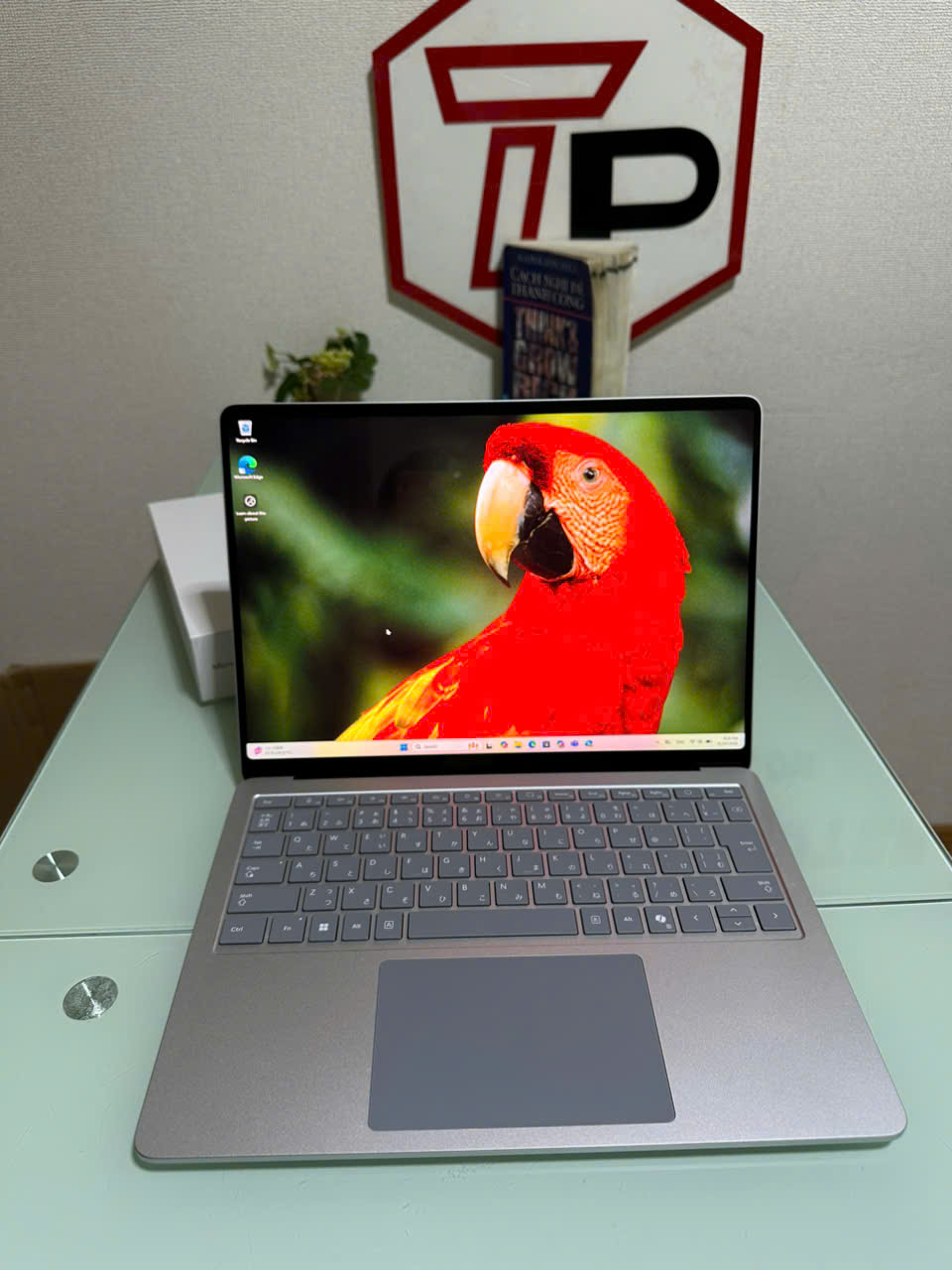 Surface Laptop 7 (2024) / Snapdragon X Plus X1P64100 (up to 3.40Ghz | 10 nhân 10 luồng) / RAM 16GB / SSD 256GB / 13.8 inch 2k IPS cảm ứng (2304 x 1536)