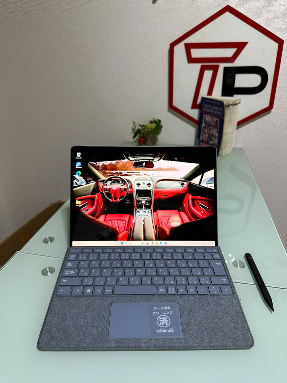 Surface Pro 8 (kèm bút + phím) / i5-1135G7 (up to 4.2Ghz | 4 nhân 8 luồng) / RAM 8GB / SSD 256GB / 13 inch 2k+ IPS cảm ứng (2880 x 1920)